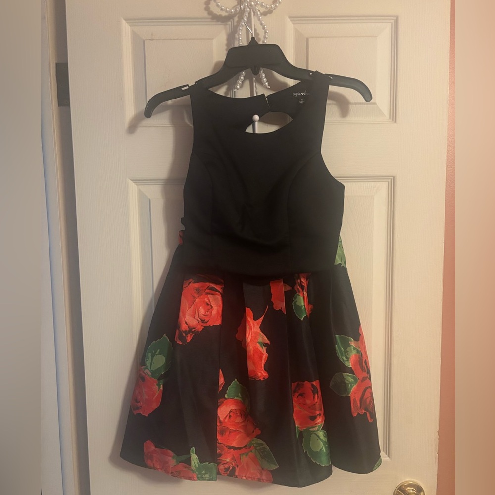 Sequin Hearts Two Piece Dress (Black Cutout Crop Top/ Red Floral Pleated Skirt)